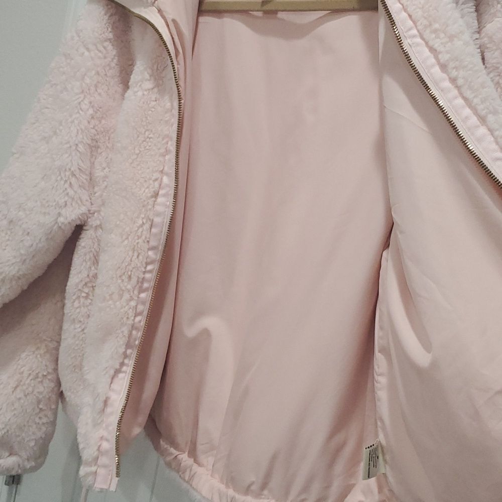 Fuda Womans  Pink Furry Full Zip Jacket Extremely soft, Rose Gold Hardware,  MED - Picture 6 of 7
